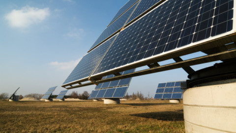 Works begin on 100MW solar farm in Queensland