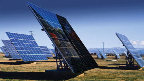 Scaleable, modular and efficient solar diesel hybrid power generation