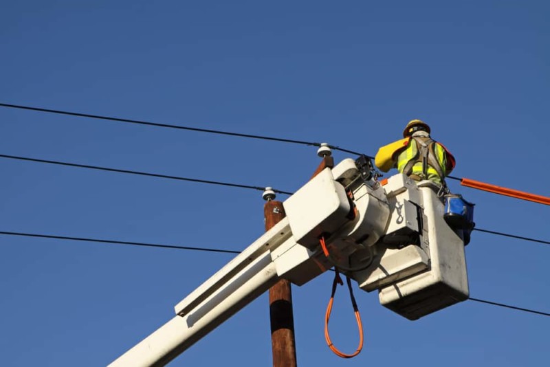 electrical line worker