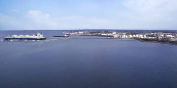 Artist’s depiction showing the proposed gas terminal. Image: Viva Energy