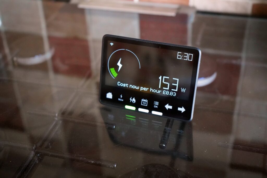 Plus Es for sale amid smart meter boom - Energy Magazine